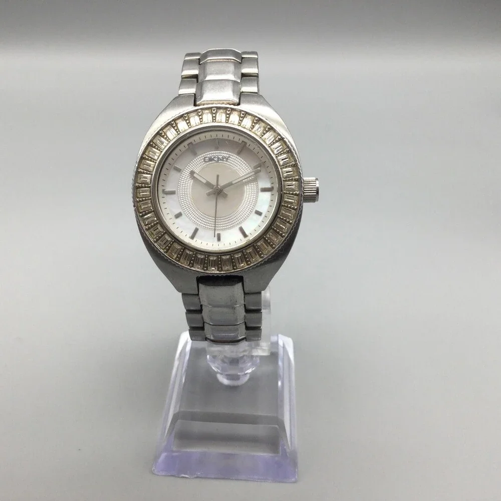 DKNY NY-4333 Womens Watch 37mm White Dial Crystal Bezel New Battery 7